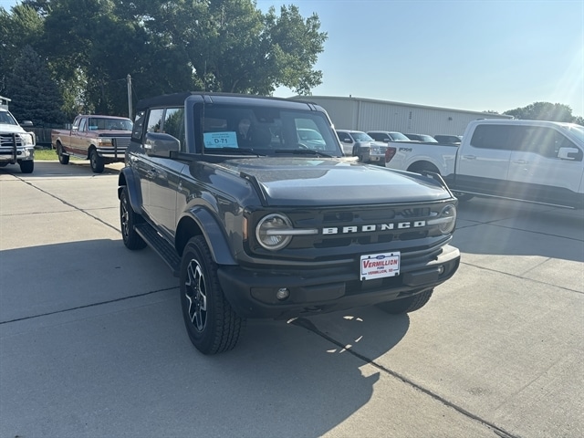 2024 Ford Bronco Outer Banks SUV