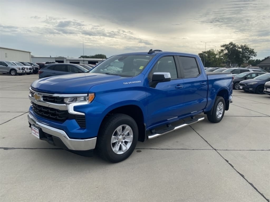 Used 2023 Chevrolet Silverado 1500 LT Crew Cab Short Bed Truck