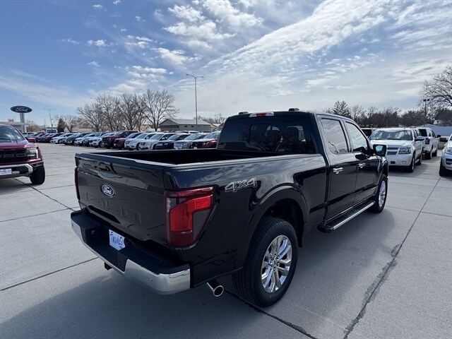 2025 Ford F-150 XLT photo 3