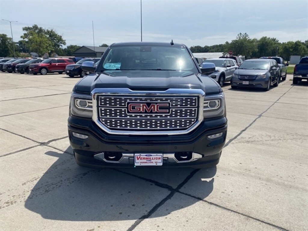 Used 2018 GMC Sierra 1500 Denali Crew Cab Short Bed Truck