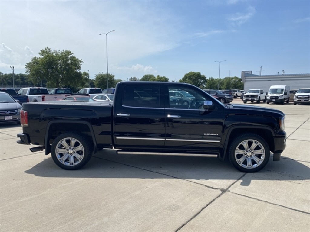 Used 2018 GMC Sierra 1500 Denali Crew Cab Short Bed Truck