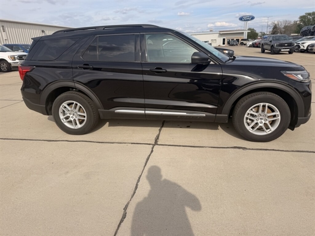 Certified 2025 Ford Explorer Active SUV