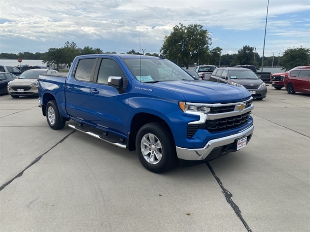 Used 2023 Chevrolet Silverado 1500 LT Crew Cab Short Bed Truck