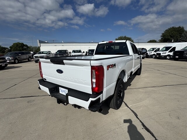 2026 Ford F-350 XL photo 3