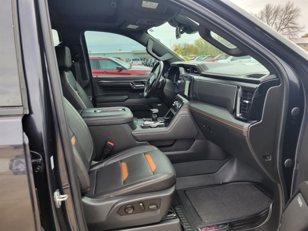 Used 2022 GMC Sierra 1500 AT4 Crew Cab Short Bed Truck