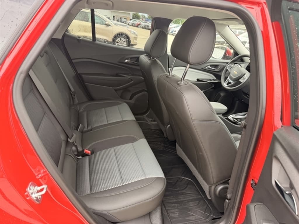 Used 2026 Chevrolet Trax LT SUV