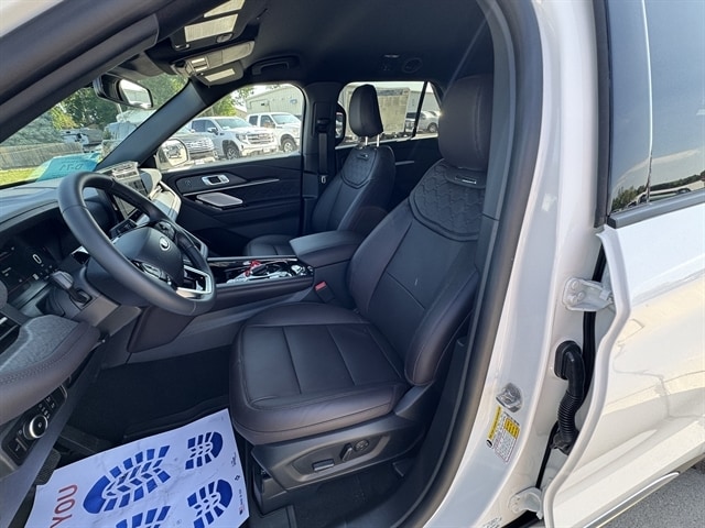 2026 Ford Explorer Platinum - Photo 21
