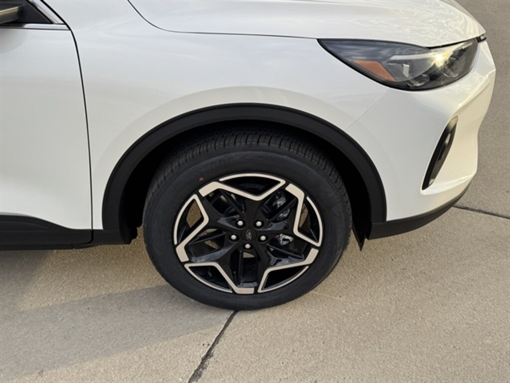 New 2026 Ford Escape Platinum SUV