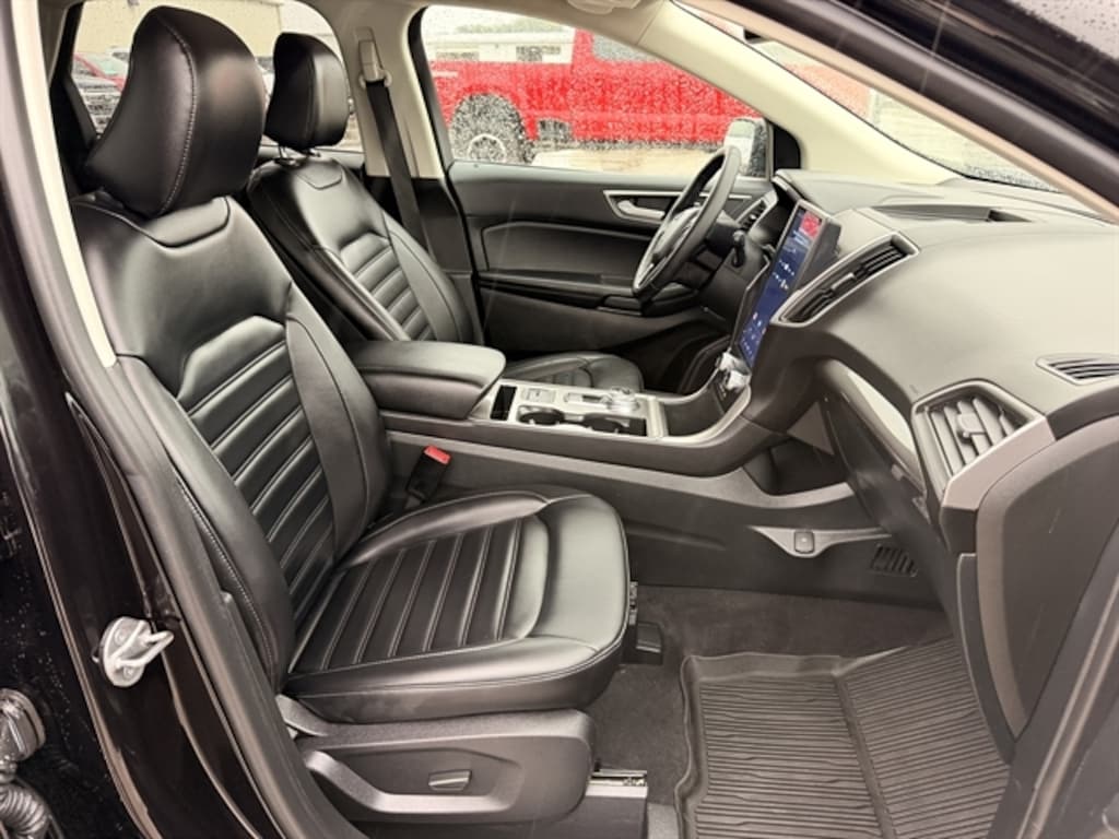 Used 2024 Ford Edge SEL SUV