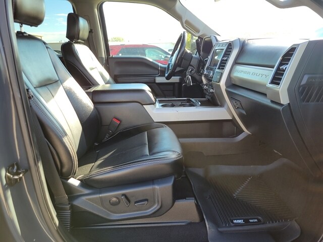 2021 Ford F-250 Lariat photo 2