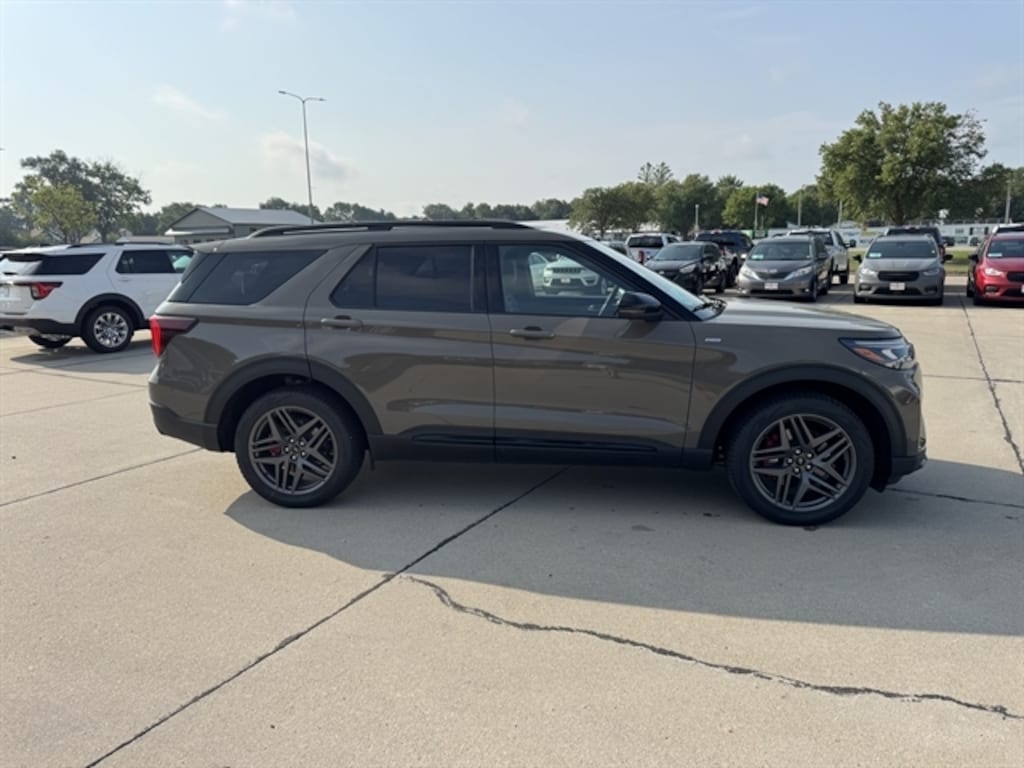 New 2026 Ford Explorer ST-Line SUV
