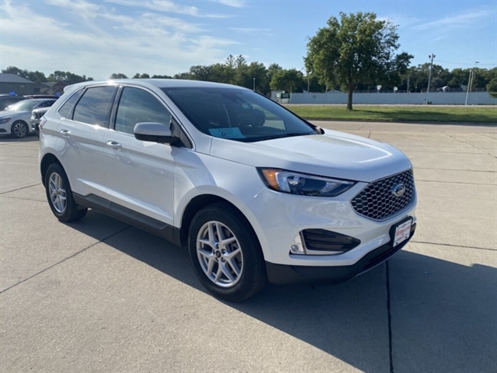 Used 2024 Ford Edge SEL SUV