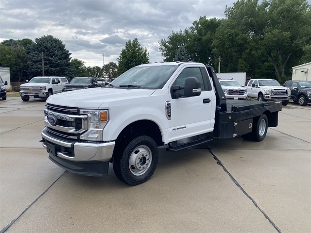  Ford F-350 Chassis Cab