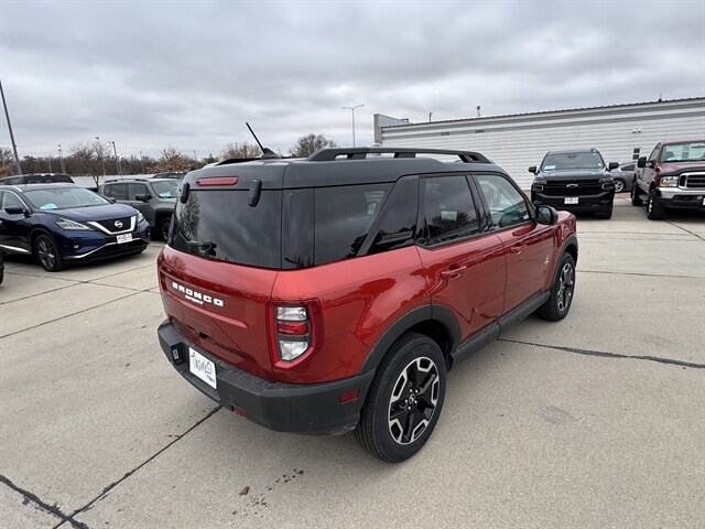 2024 Ford Bronco Sport Outer Banks photo 4