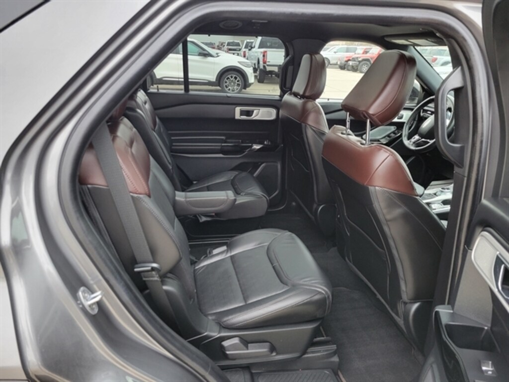 Used 2022 Ford Explorer Platinum SUV