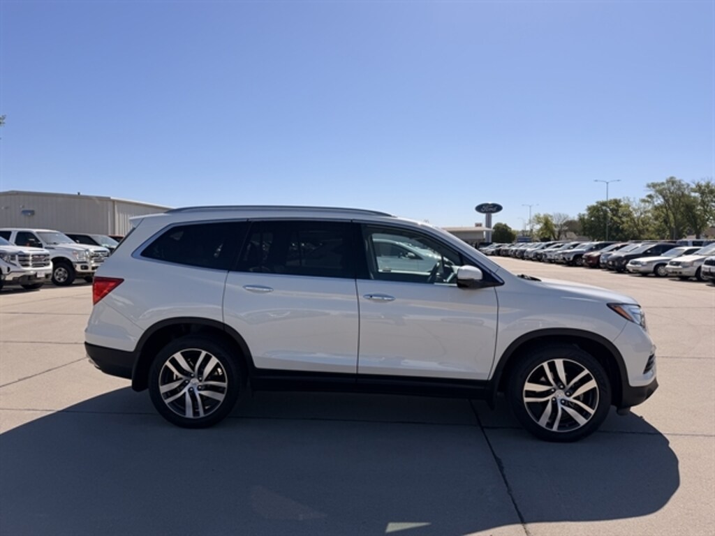 Used 2018 Honda Pilot Elite SUV
