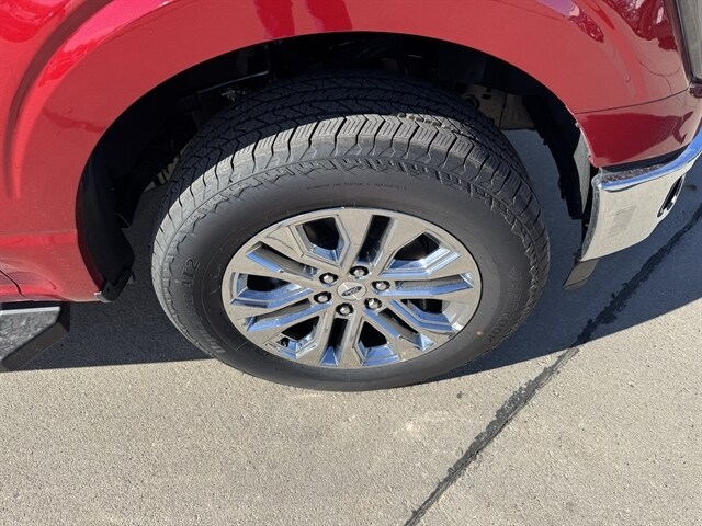 2025 Ford F-150 Lariat photo 2