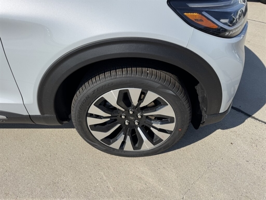 New 2026 Ford Explorer Platinum SUV