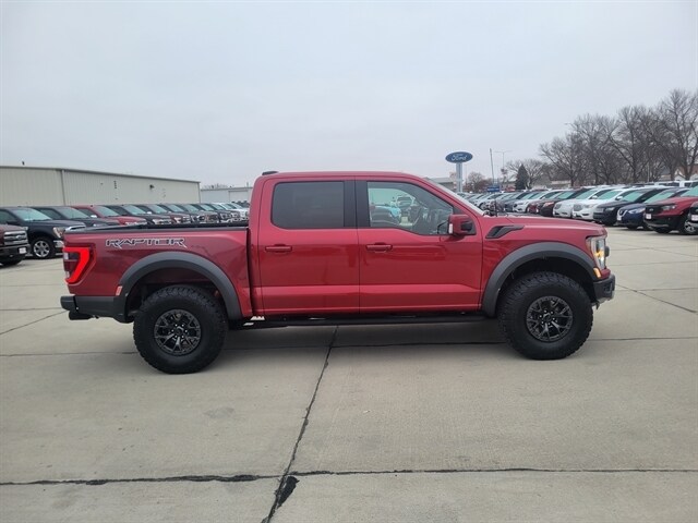 2022 Ford F-150 Raptor photo 2