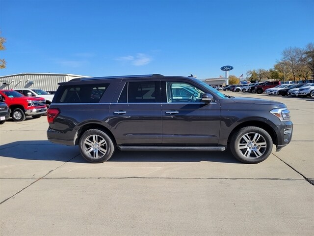 2024 Ford Expedition MAX Limited photo 2