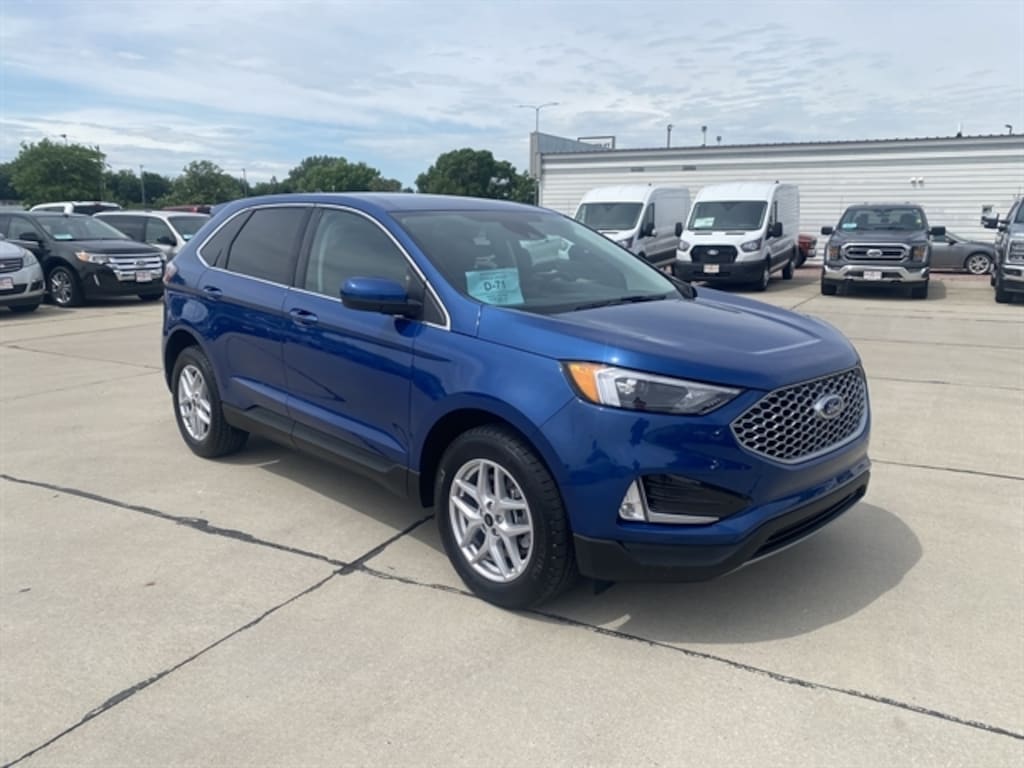 Used 2023 Ford Edge SEL SUV
