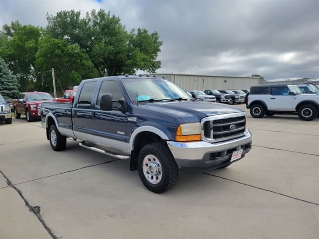 Used 2005 Ford F-250 Lariat Pickup