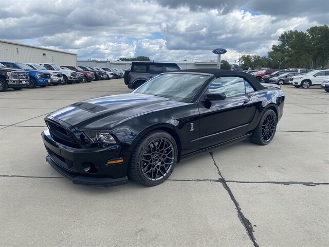 2013 Ford Mustang Shelby GT500 Convertible photo 3