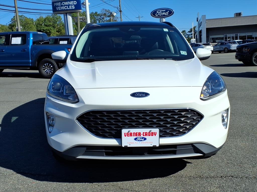2022 Ford Escape SEL photo 2