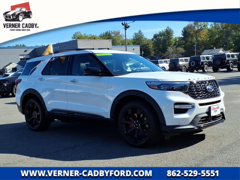 2022 Ford Explorer ST's photo