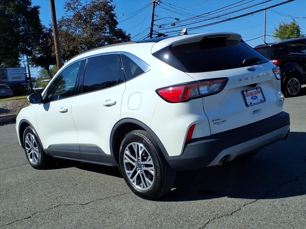 2022 Ford Escape SEL photo 4