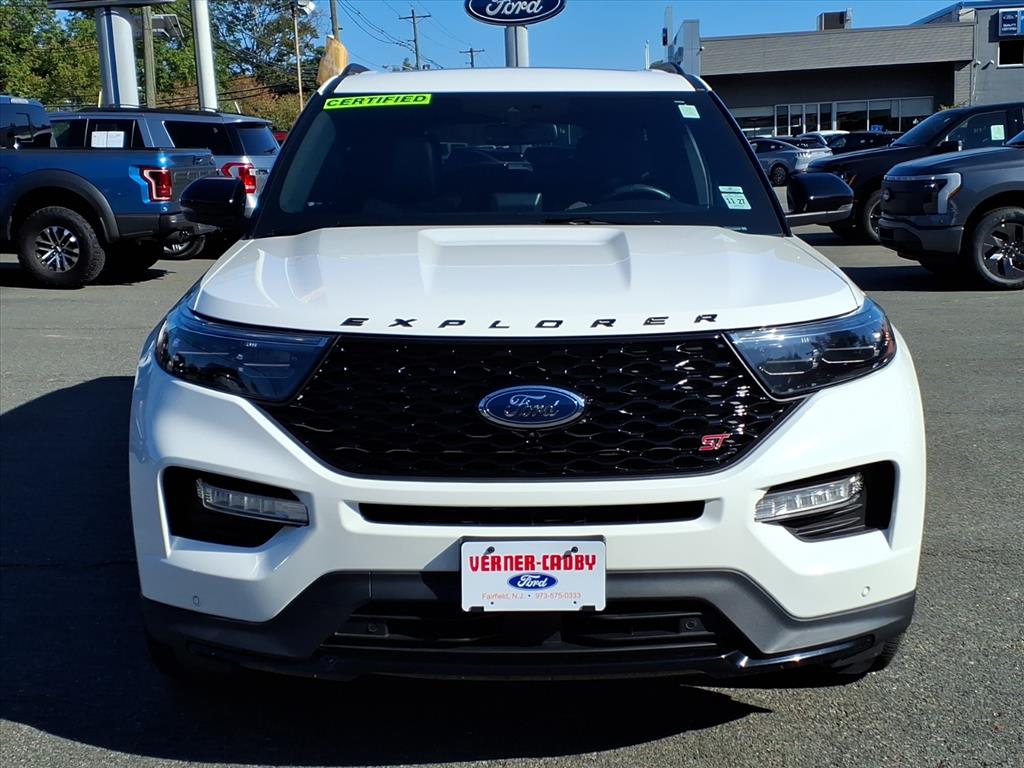 2022 Ford Explorer ST photo 2