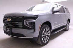 2025 Chevrolet Suburban High Country 4x4 4WD  High Country