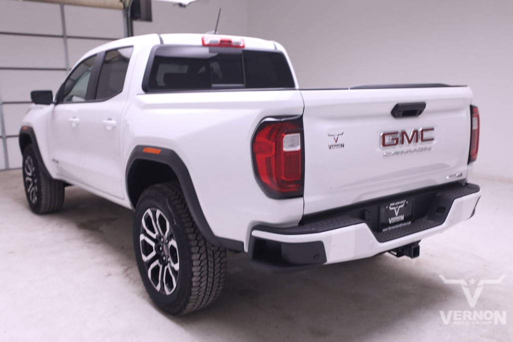 New 2025 GMC Canyon AT4 Nightfall Edition Crew Cab 4x4 4WD Crew Cab AT4