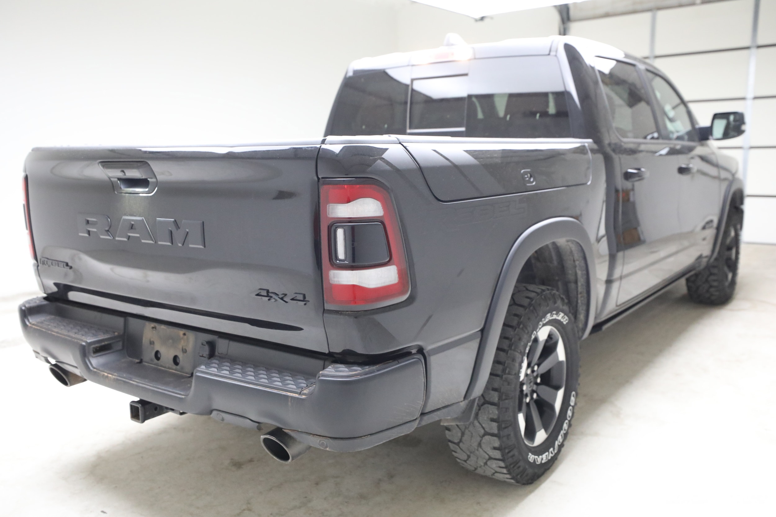 1500 Rebel Rebel 4x4 Crew Cab 57 Box