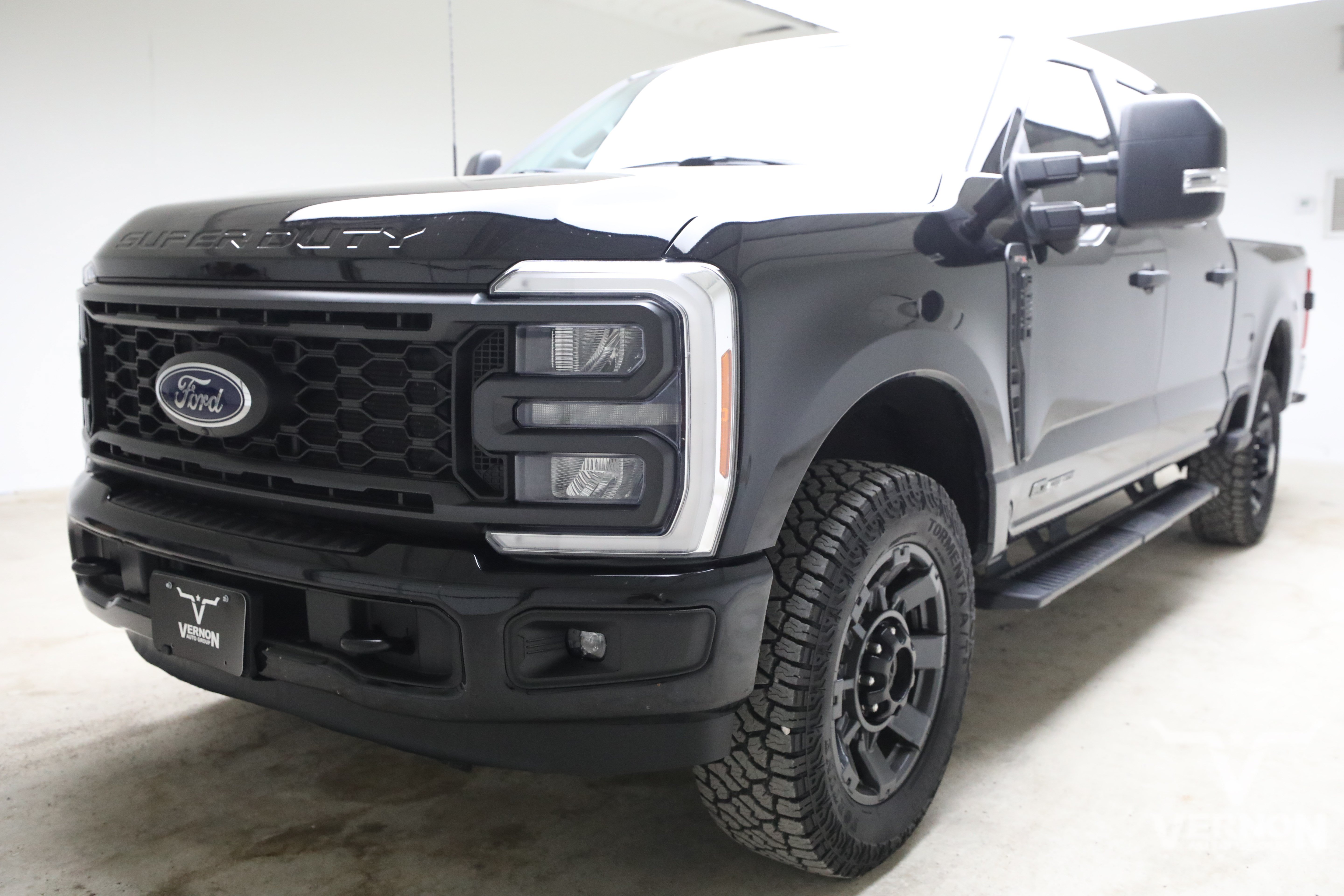 Used 2023 Ford Super Duty F-250 XL STX Crew Cab 4x4 XL 4WD Crew Cab 6.75 Box