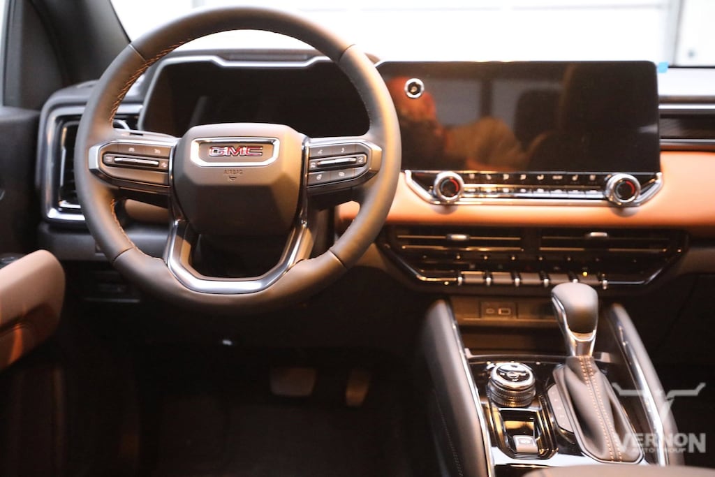 New 2025 GMC Canyon AT4 Nightfall Edition Crew Cab 4x4 4WD Crew Cab AT4