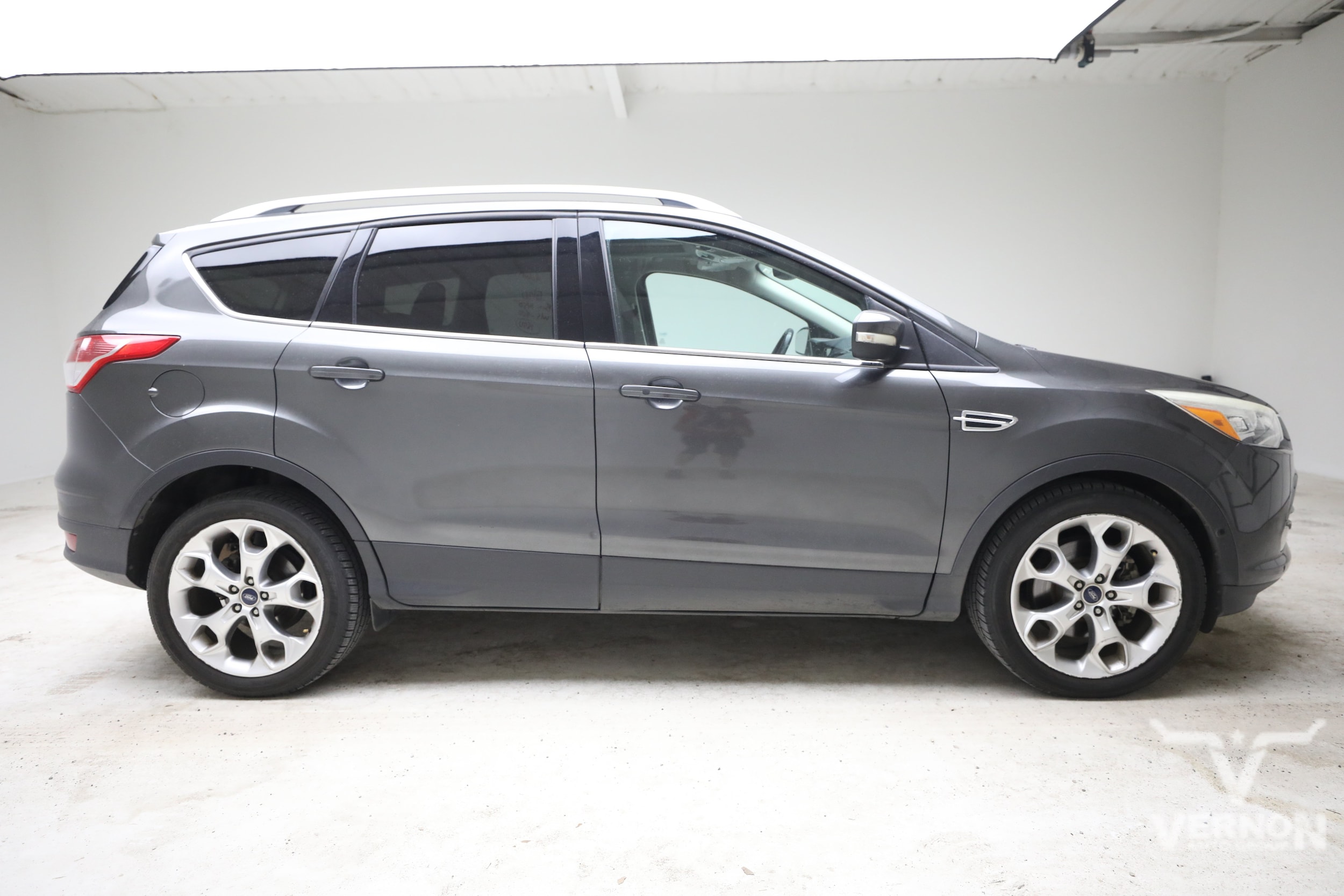 Escape Titanium FWD Titanium