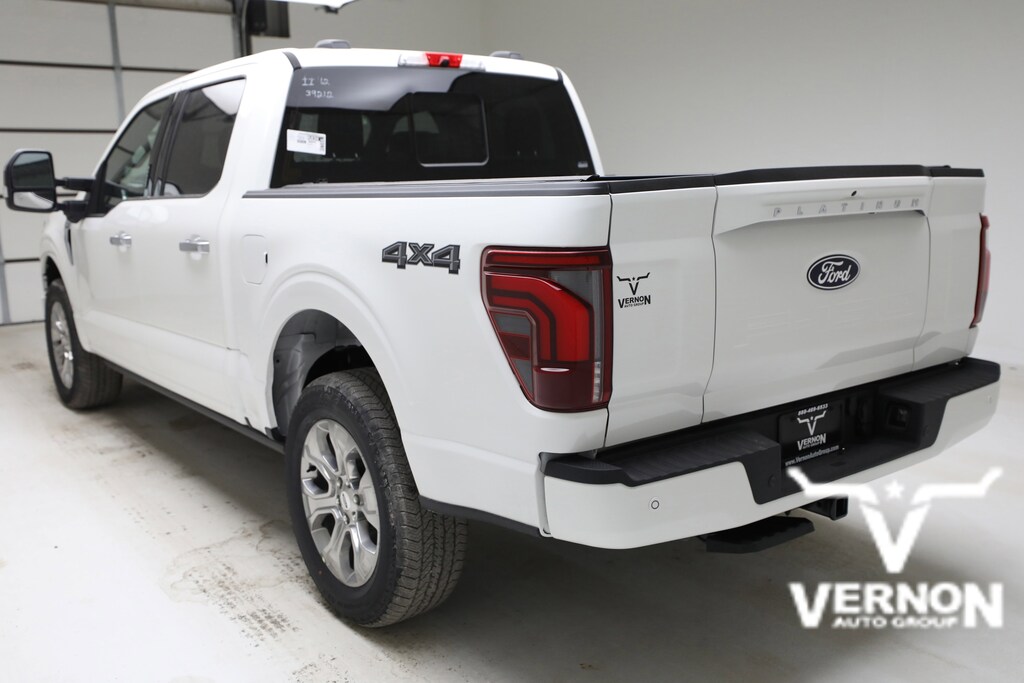 New 2026 Ford F-150 Platinum Crew Cab 4x4 Platinum 4WD SuperCrew 5.5 Box