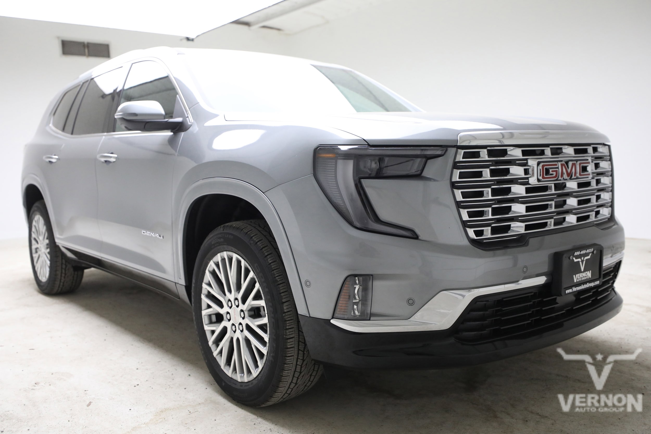 2026 GMC Acadia Denali - Photo 7