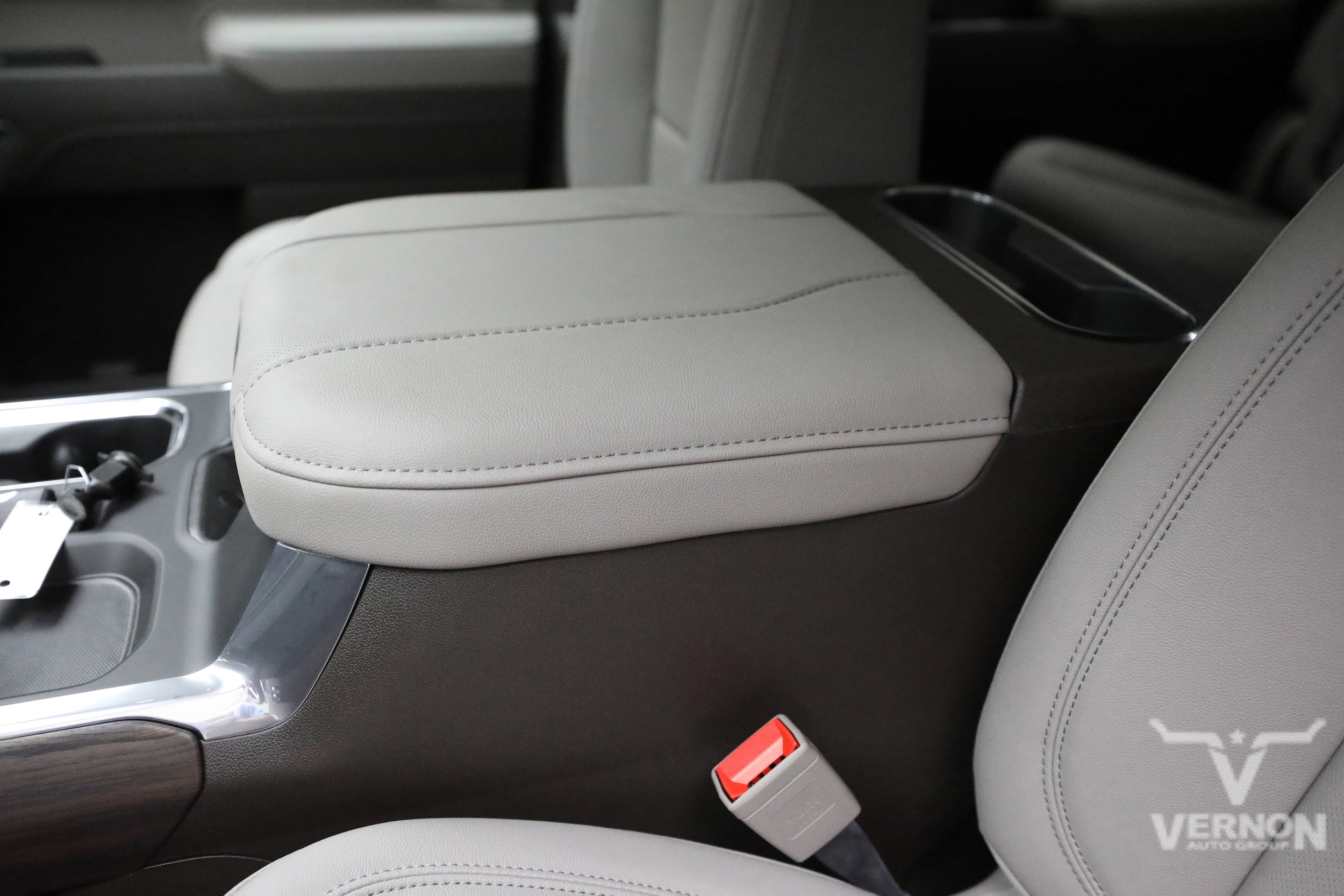2026 GMC Sierra 1500 SLT - Photo 16