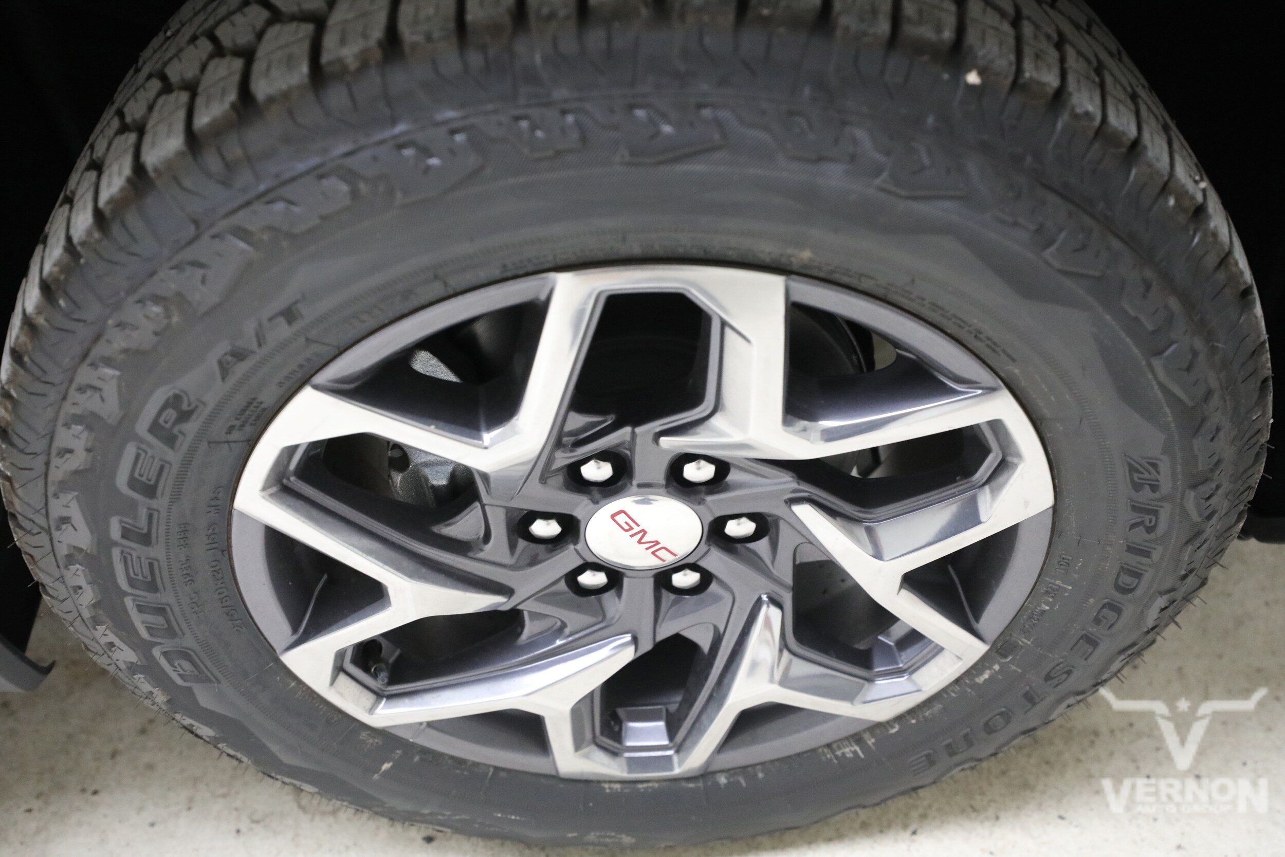 2026 GMC Sierra 1500 SLT - Photo 34