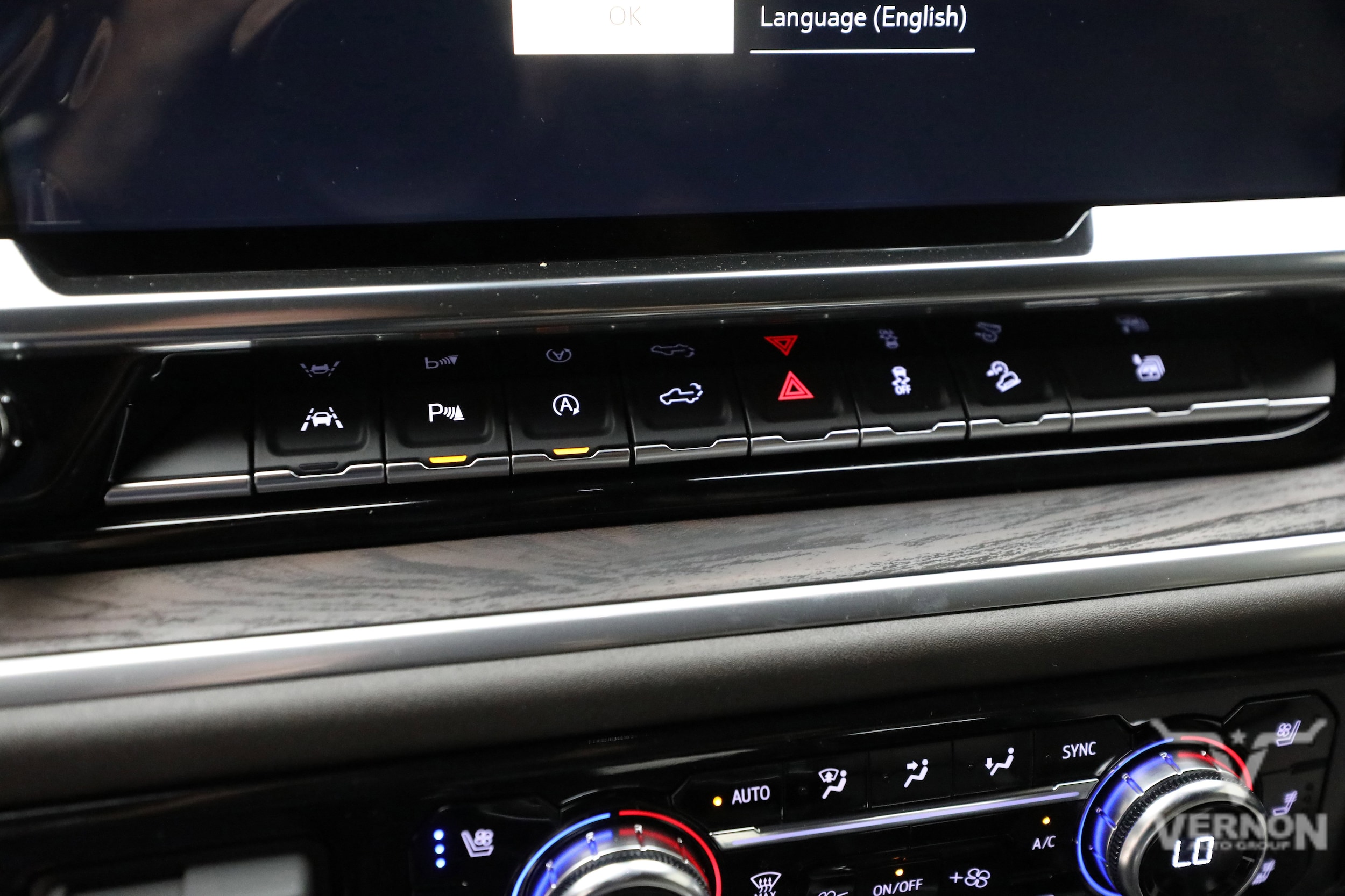 2026 GMC Sierra 1500 SLT - Photo 25