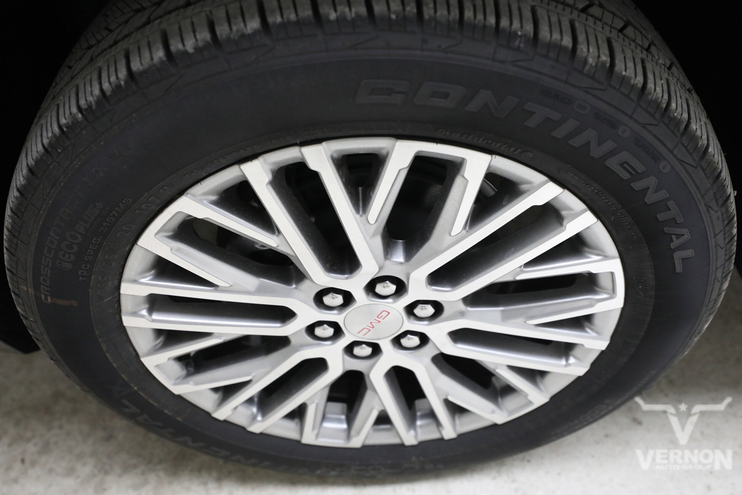 2026 GMC Acadia Denali - Photo 28