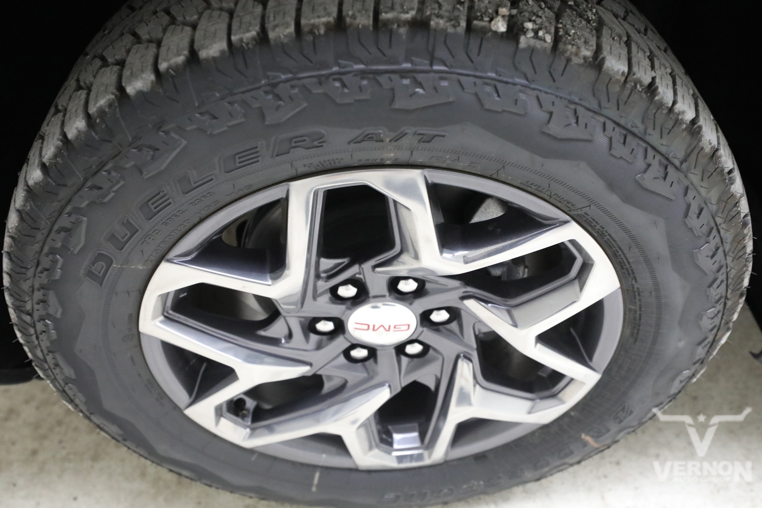 2026 GMC Sierra 1500 SLT - Photo 33