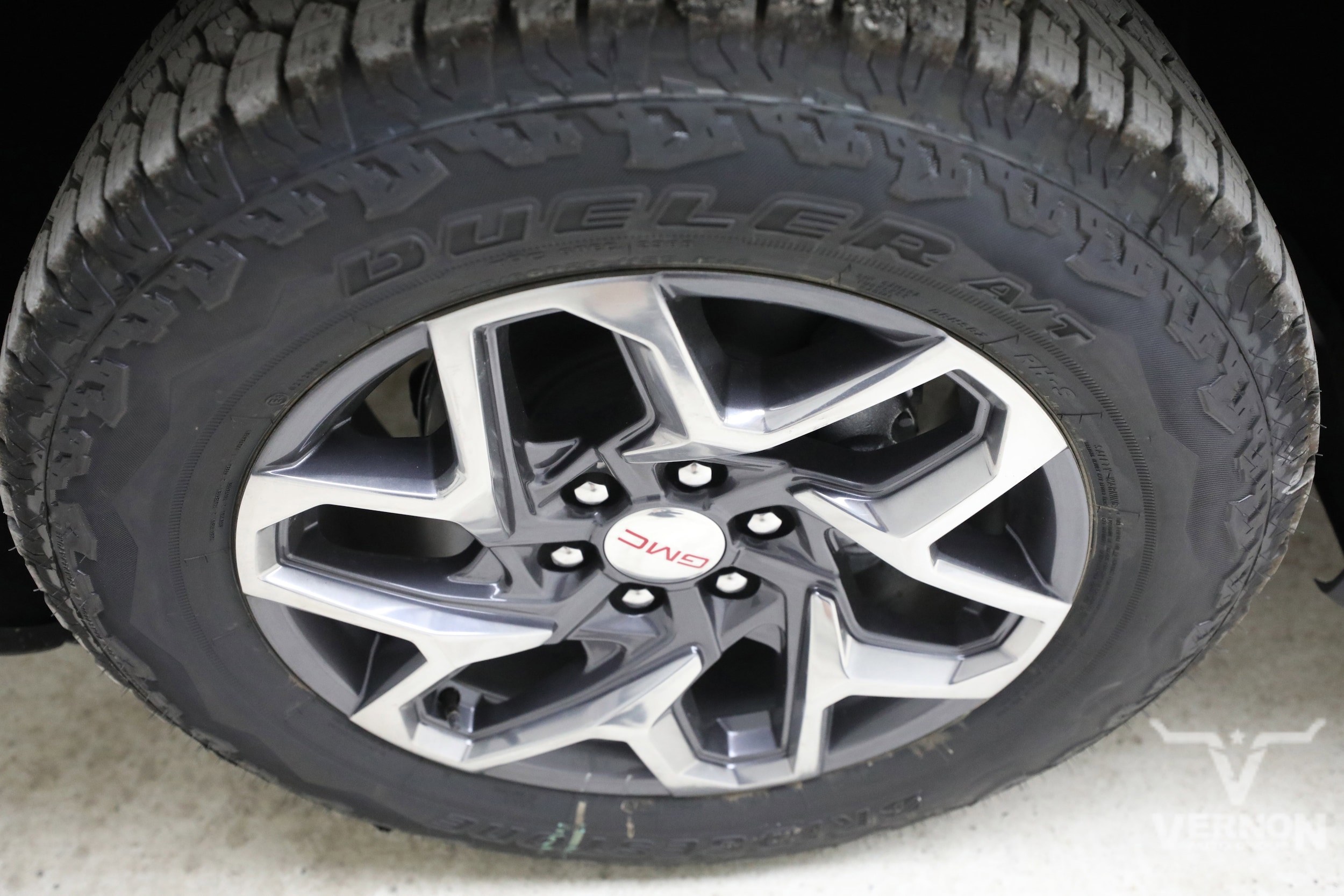 2026 GMC Sierra 1500 SLT - Photo 33