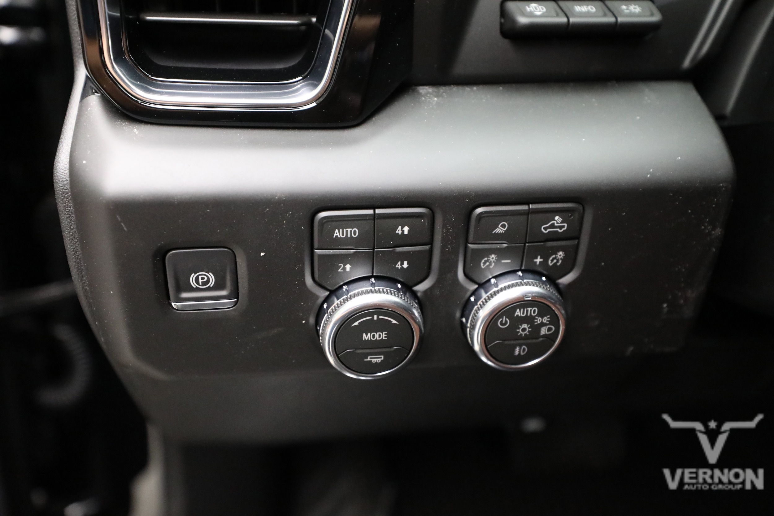 2026 GMC Sierra 1500 Denali Ultimate - Photo 17