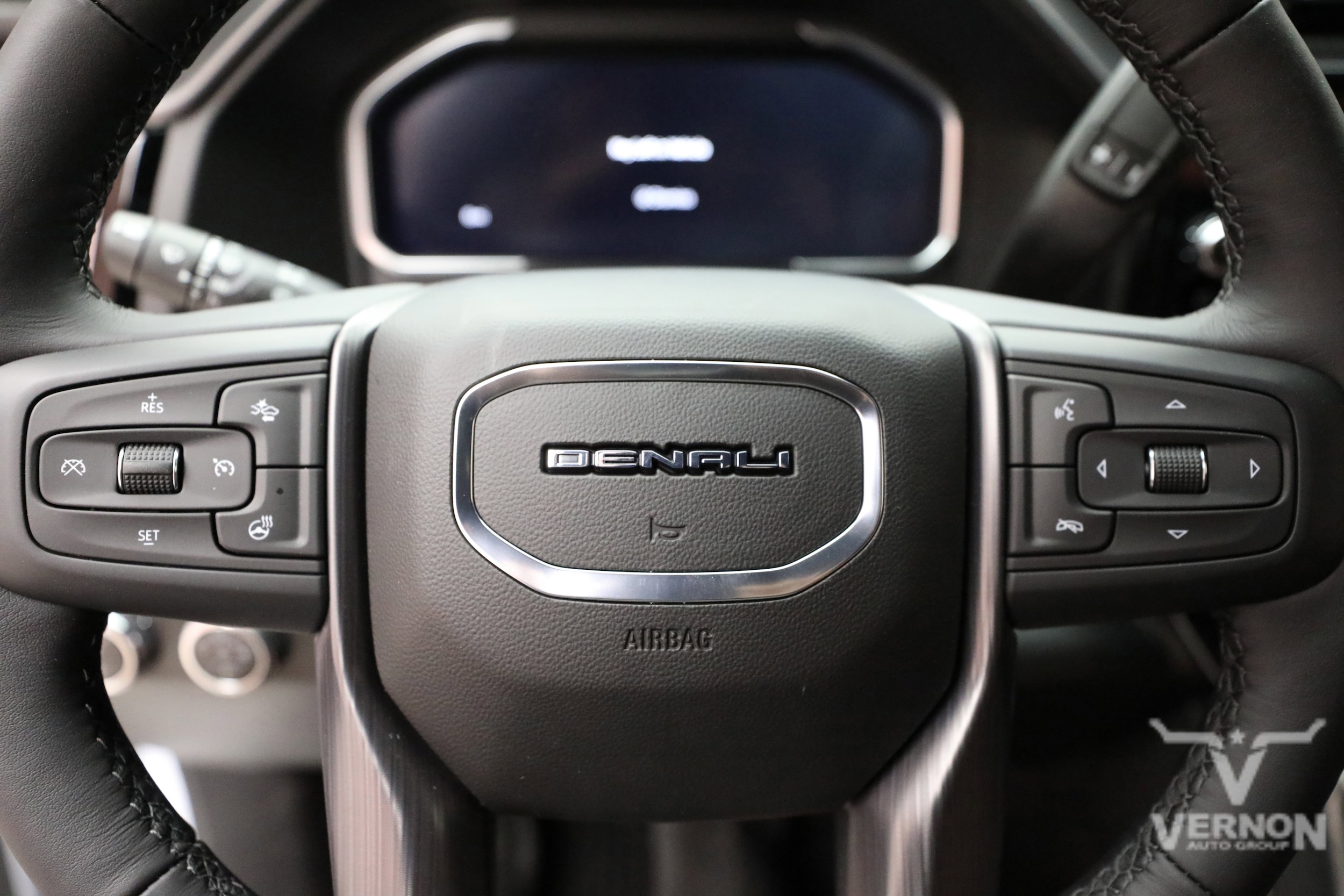 2026 GMC Sierra 2500HD Denali Ultimate - Photo 23