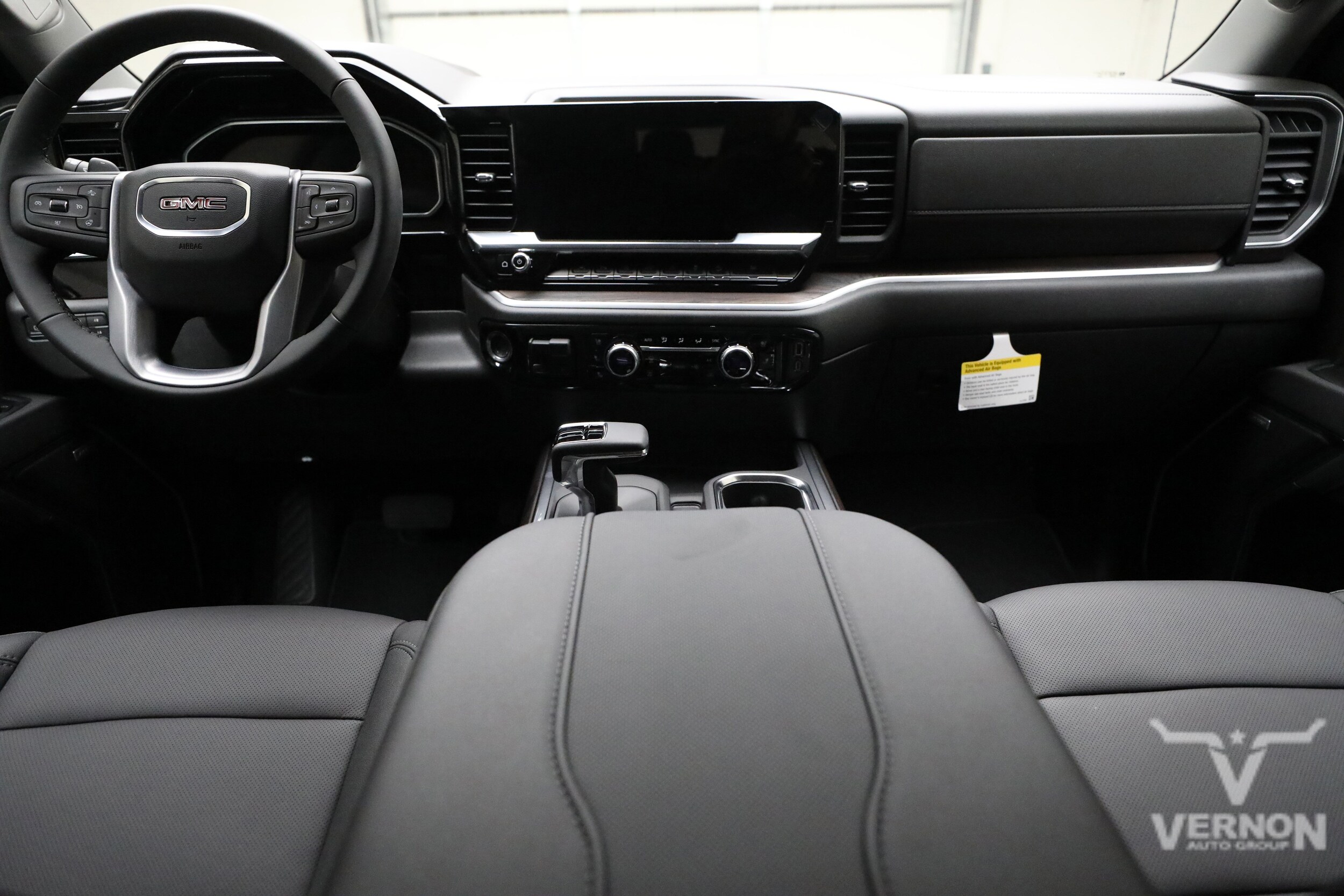 2026 GMC Sierra 1500 SLT - Photo 13