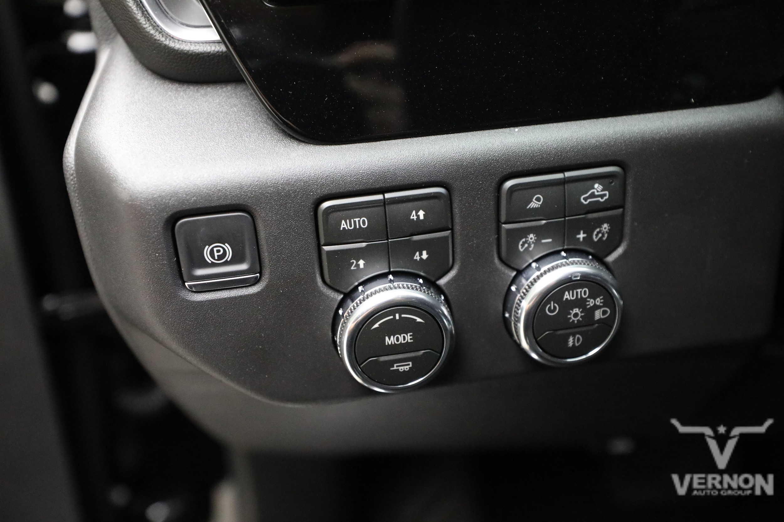 2026 GMC Sierra 1500 SLT - Photo 17