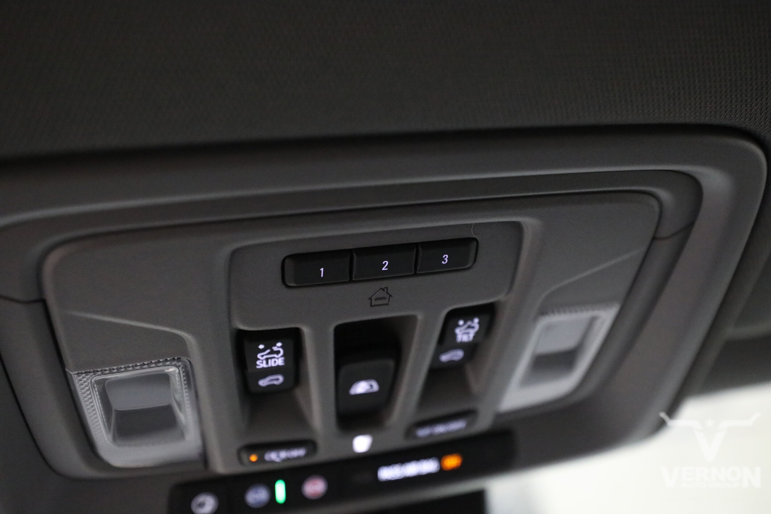 2026 GMC Sierra 1500 SLT - Photo 28